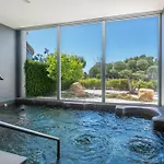 Edge Luxury Beachfront 2br With 3 Pools, Wellness, Gym Appartement