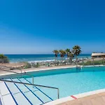 Edge Luxury Beachfront 2br With 3 Pools, Wellness, Gym Appartement Estepona