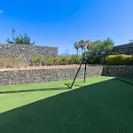 Edge Luxury Beachfront 2br With 3 Pools, Wellness, Gym *