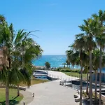 Edge Luxury Beachfront 2br With 3 Pools, Wellness, Gym Estepona