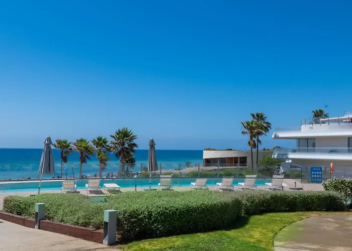 Edge Luxury Beachfront 2br With 3 Pools, Wellness, Gym *