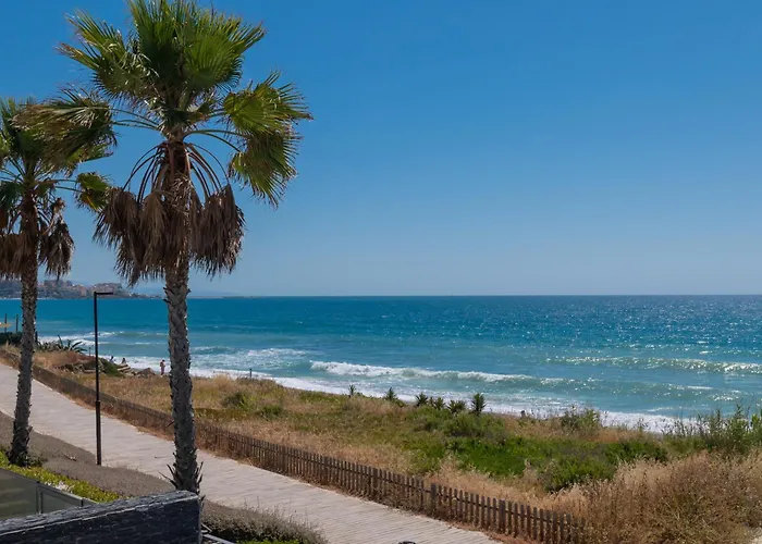 Apartament Edge Luxury Beachfront 2br With 3 Pools, Wellness, Gym Estepona