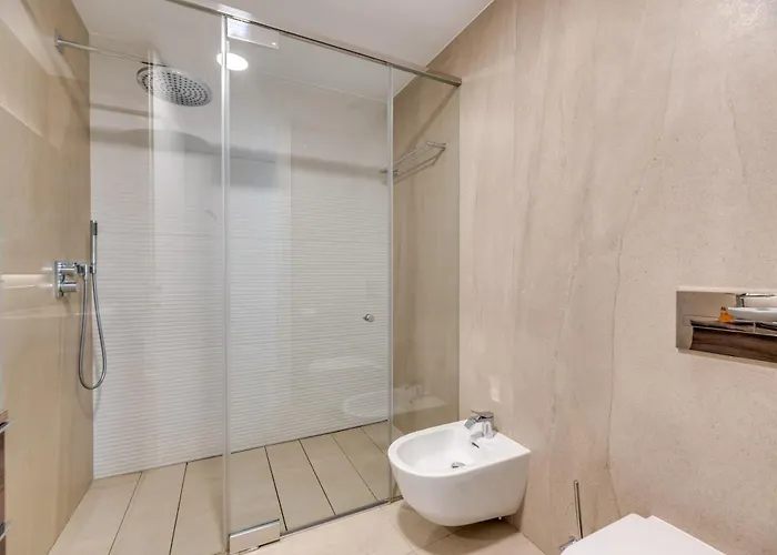 Edge Luxury Beachfront 2br With 3 Pools, Wellness, Gym * 埃斯特波纳