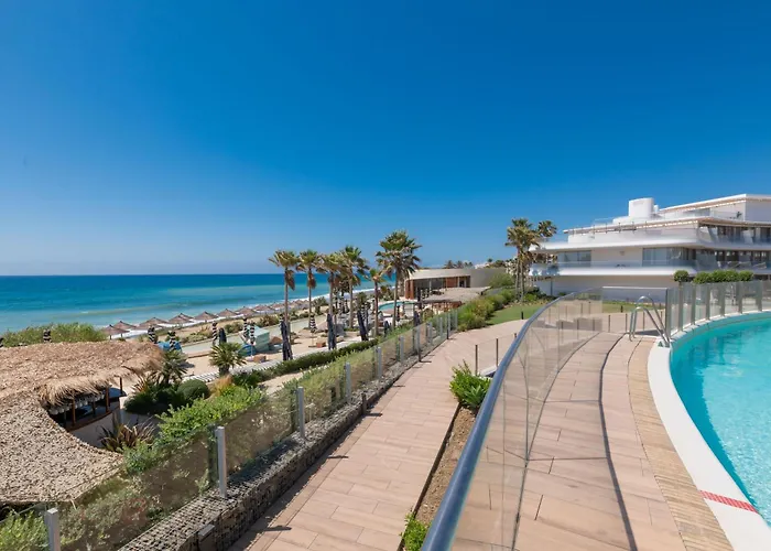 公寓 Edge Luxury Beachfront 2br With 3 Pools, Wellness, Gym 埃斯特波纳