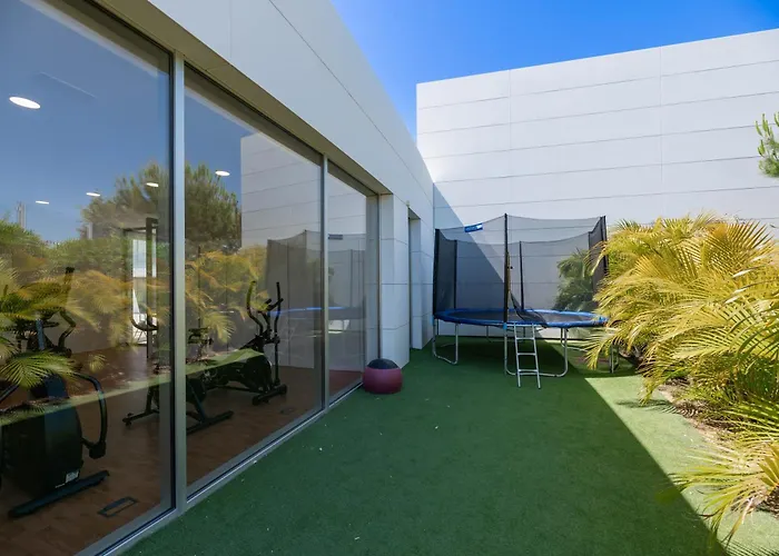 Edge Luxury Beachfront 2br With 3 Pools, Wellness, Gym Apartamento