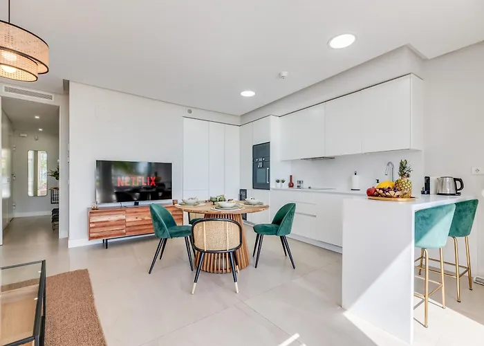 Apartamento Edge Luxury Beachfront 2br With 3 Pools, Wellness, Gym