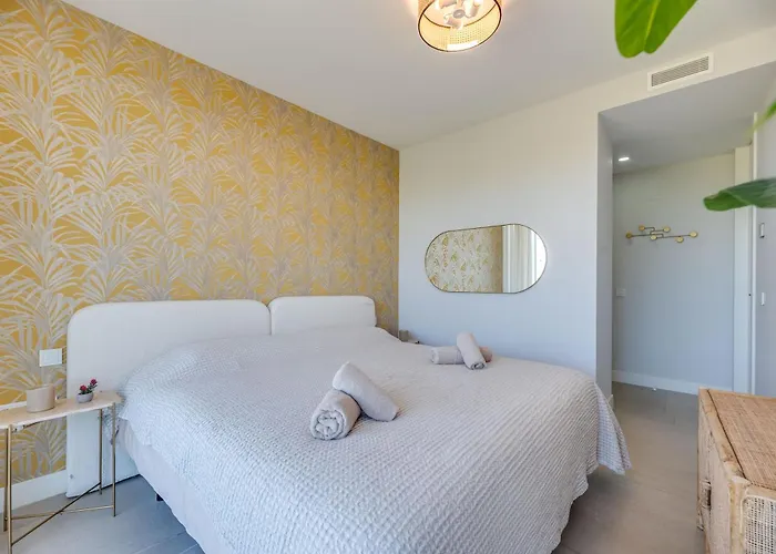 Edge Luxury Beachfront 2br With 3 Pools, Wellness, Gym Apartamento