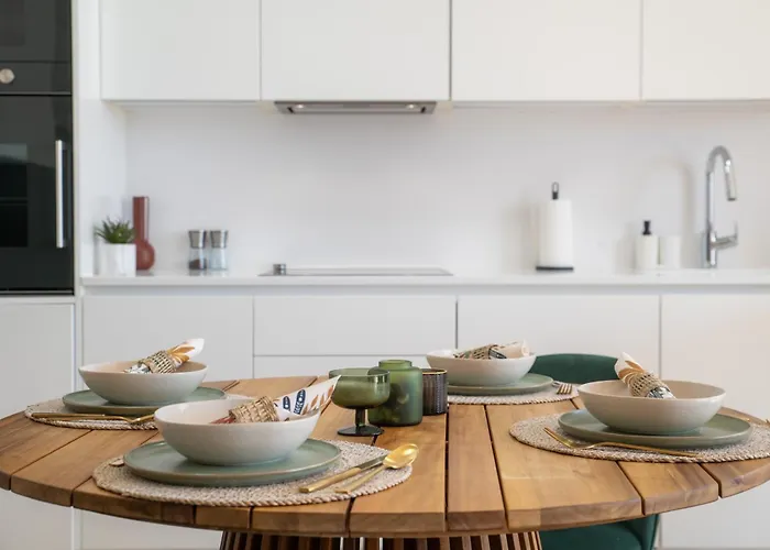 Apartamento Edge Luxury Beachfront 2br With 3 Pools, Wellness, Gym Estepona