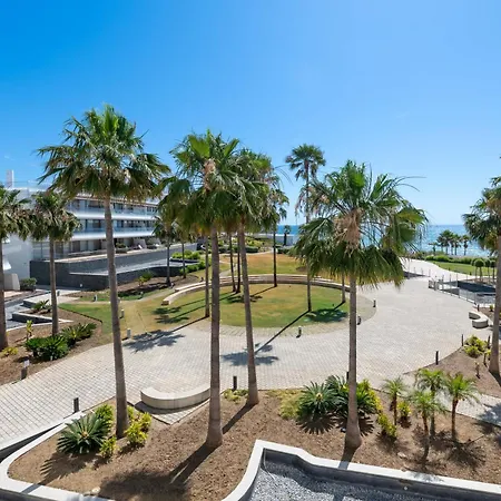 Apartamento Edge Luxury Beachfront 2br With 3 Pools, Wellness, Gym Estepona