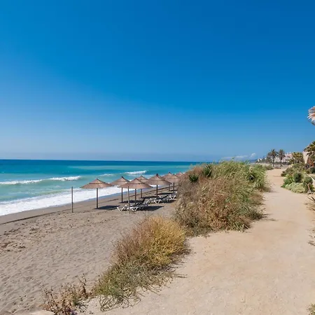 Edge Luxury Beachfront 2br With 3 Pools, Wellness, Gym Apartamento *